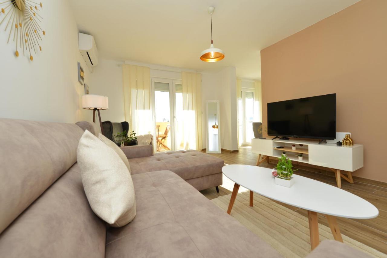 Apartman Lola Zadar Exterior foto